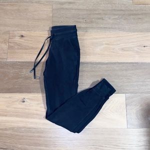 Lululemon Sweatpants/Joggers Size 0 Inseam 26”